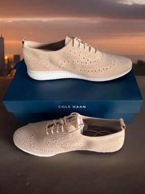 Cole Haan Women’s Size 10 Zerogrand Stichlite Oxford Shoes. Rye/White.New in Box